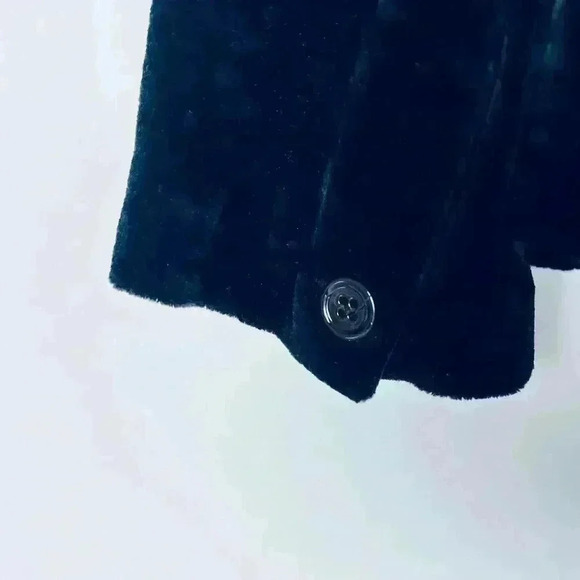 Majestic Filatures Velvet Single Button Blazer - Picture 7 of 8